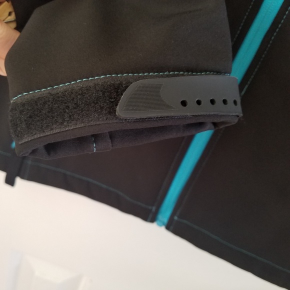 Cowgirl Hardware Rhinestone Horseshoe Jacket - Picture 6 of 8